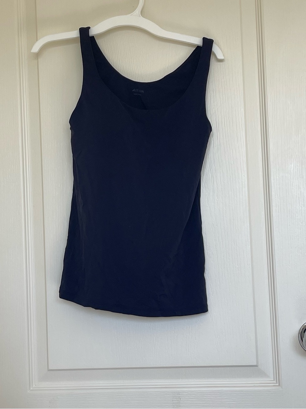 Uniqlo Navy Scoop Neck Tank Top With Shelf Bra